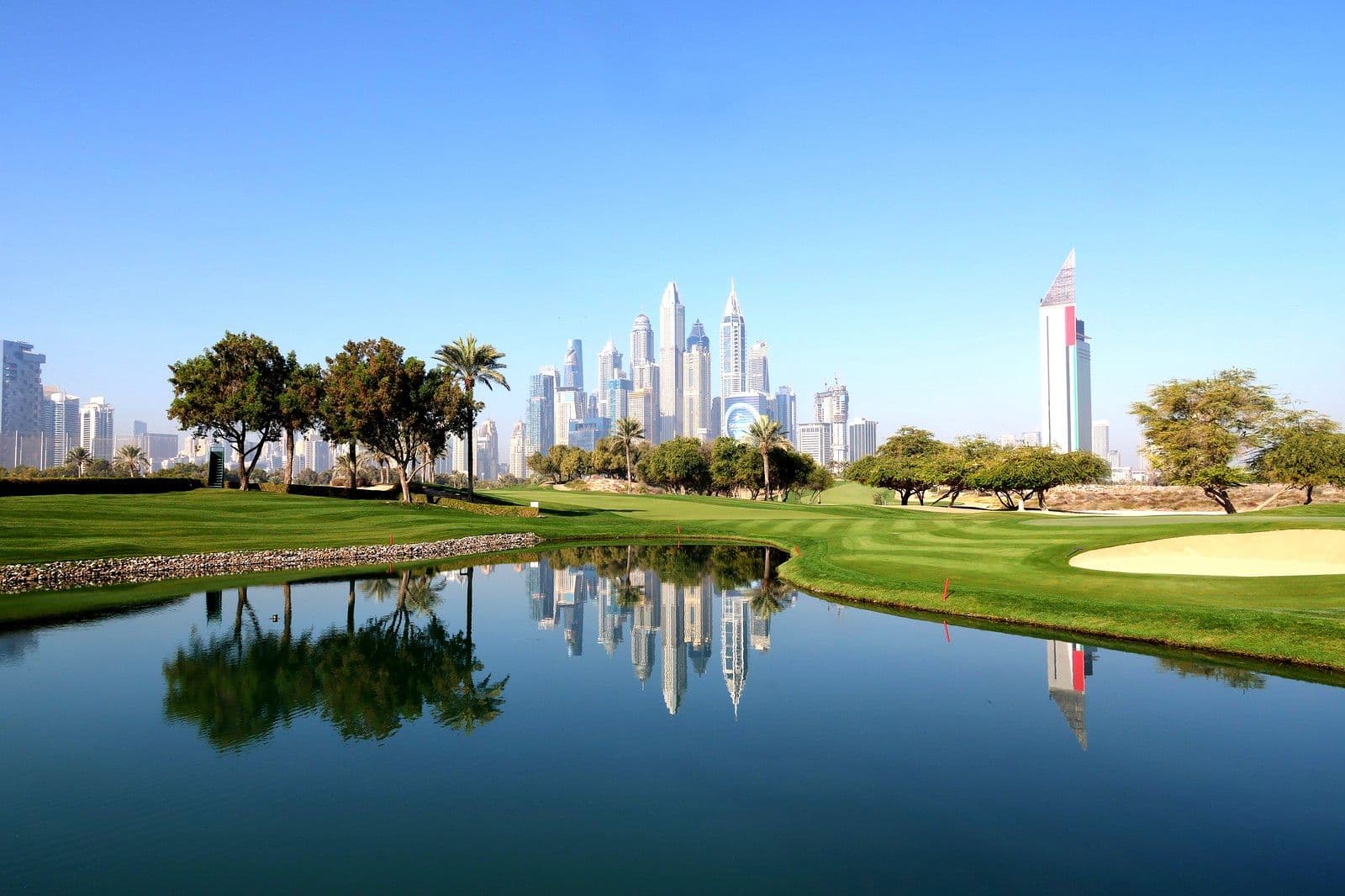 Dubai Golf Course Sky line