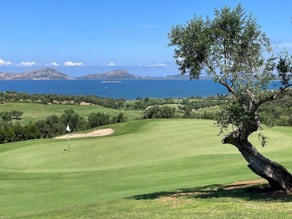 Costa Navarino Golf